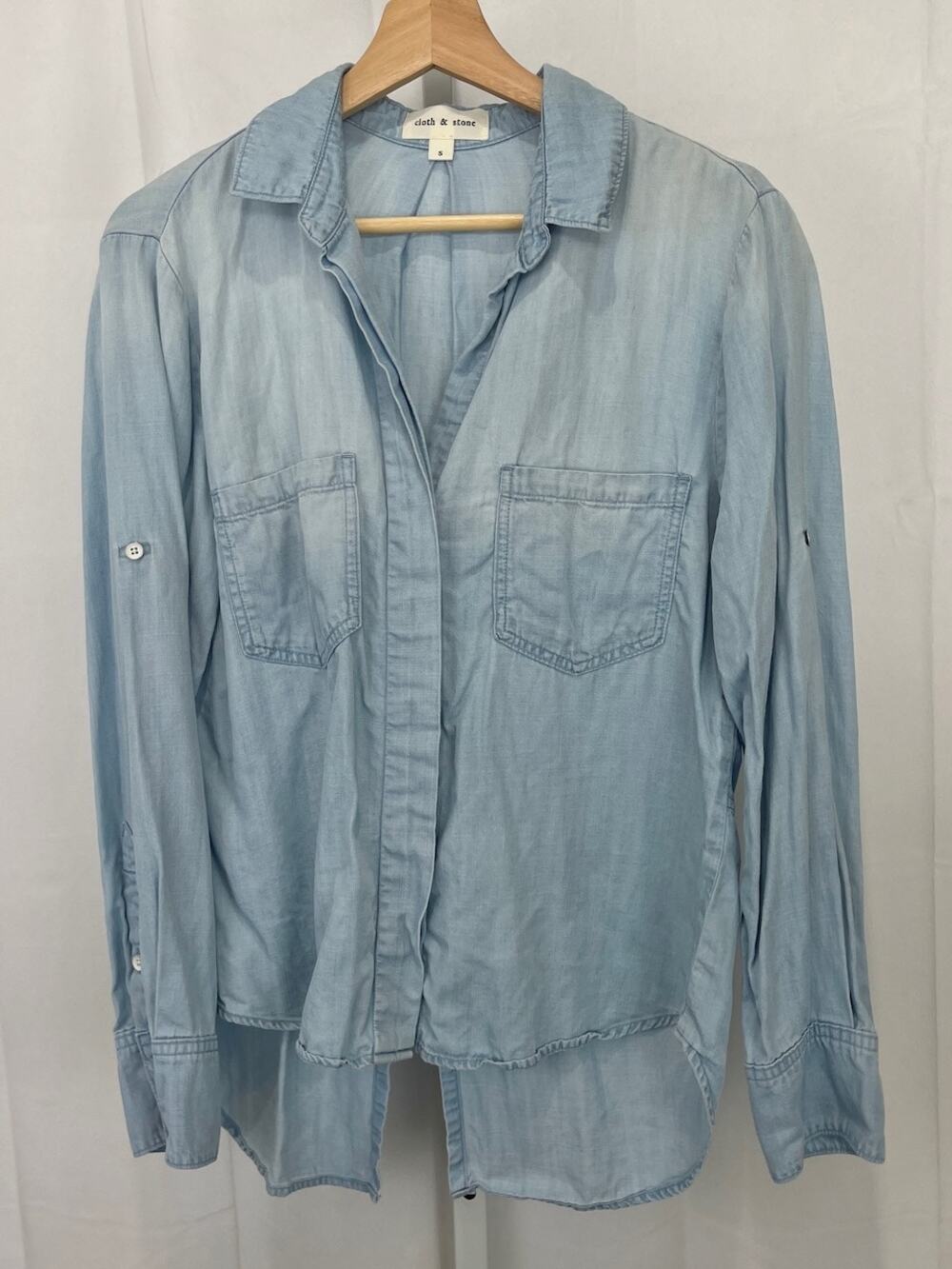 CLOTH & STONE Button Down Shirt Split Hem Tencel Chambray Blue Size S